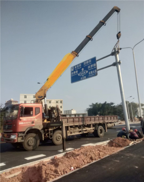 玉屏设备吊装租赁吊车要用多大吊车